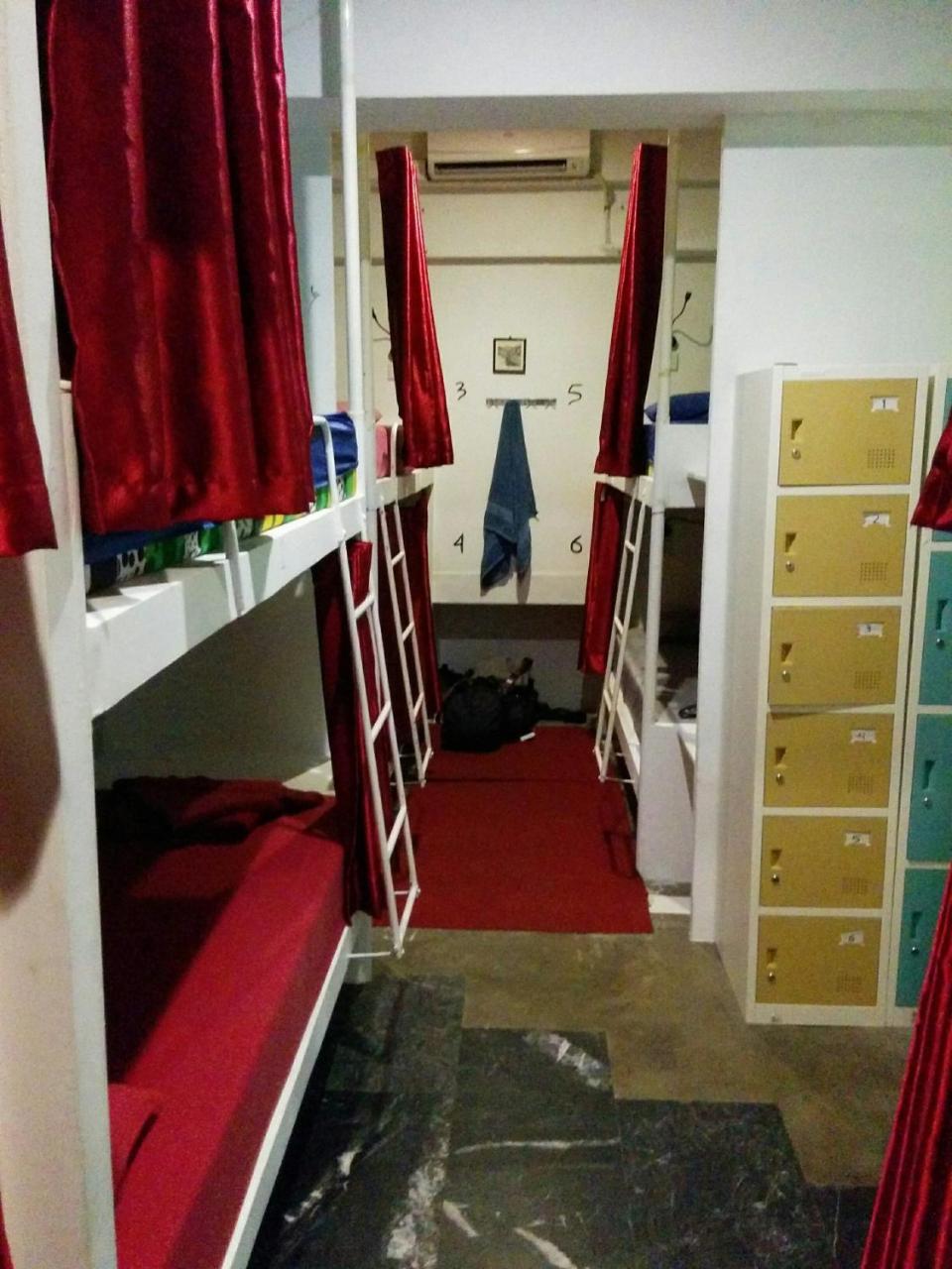 Six Degrees Hostel Jakarta Kültér fotó